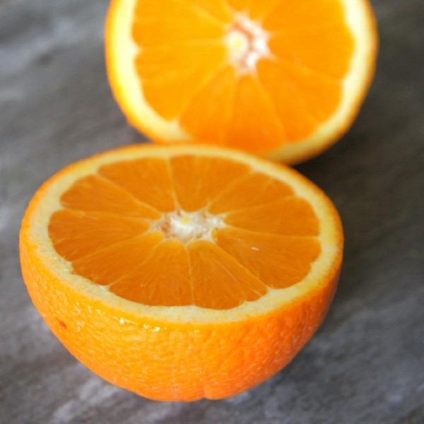 Oranges: Nature's Juicy Citrus Marvels Brimming with Health Benefits